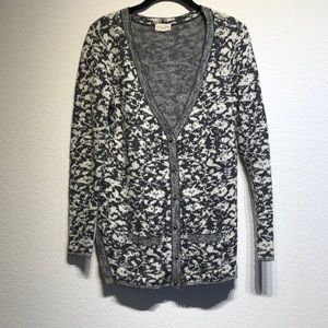 HP 🎉 Patterned cardigan